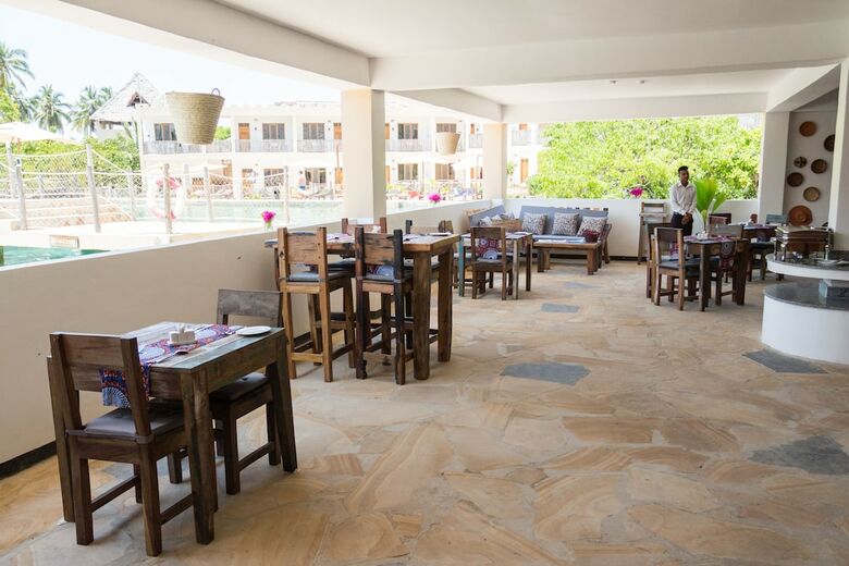 Hotel Reef & Beach Resort