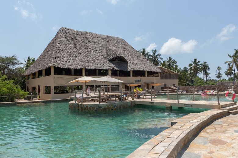 Hotel Reef & Beach Resort