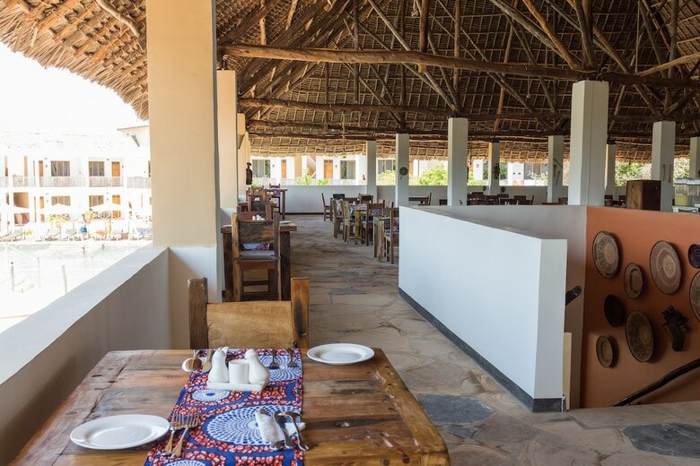 Hotel Reef & Beach Resort