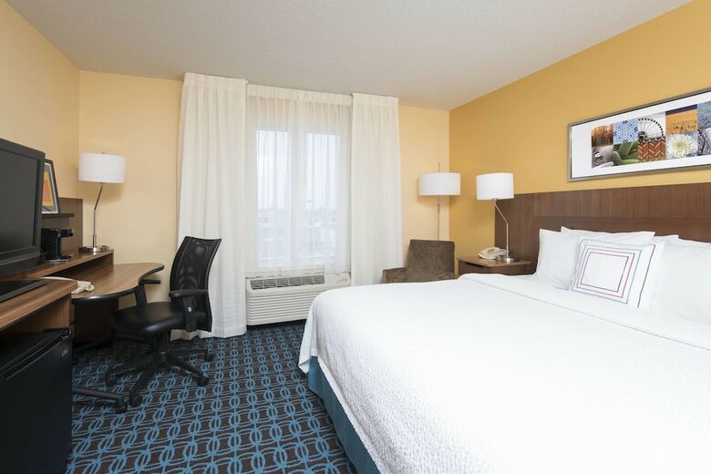 Hotel Fairfield Inn And Suites By Marriott St Charles
