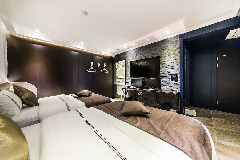 Lin Hotel