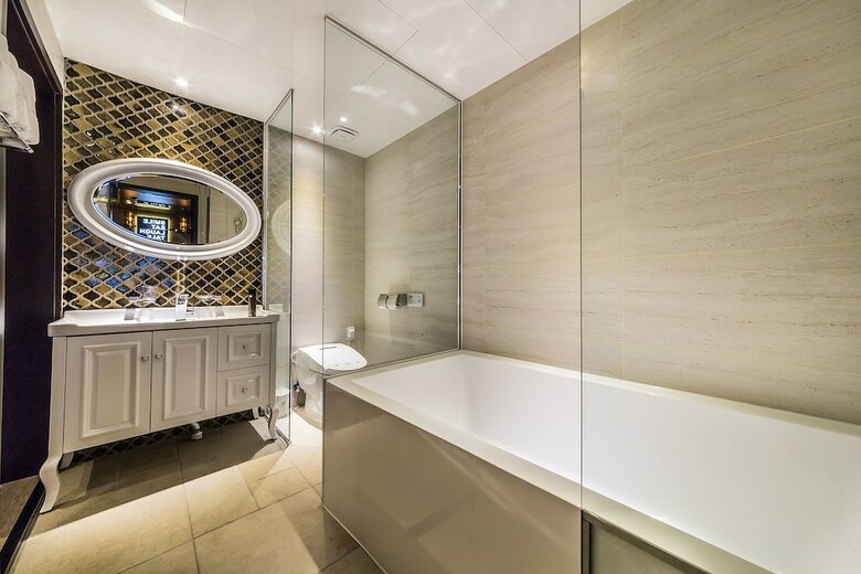 Lin Hotel