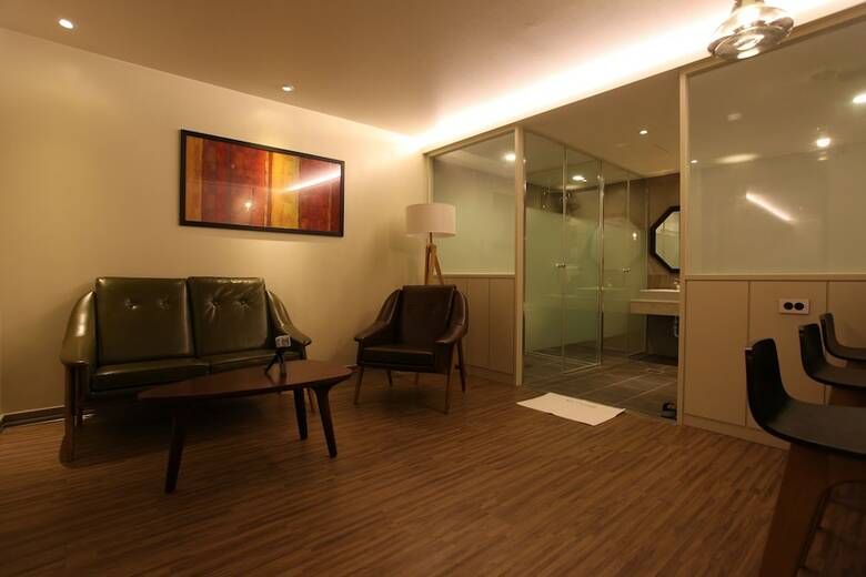 Lin Hotel