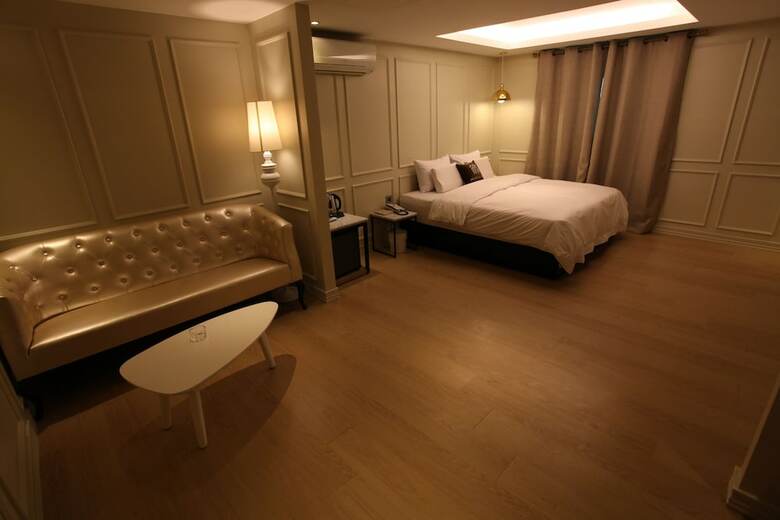 Lin Hotel