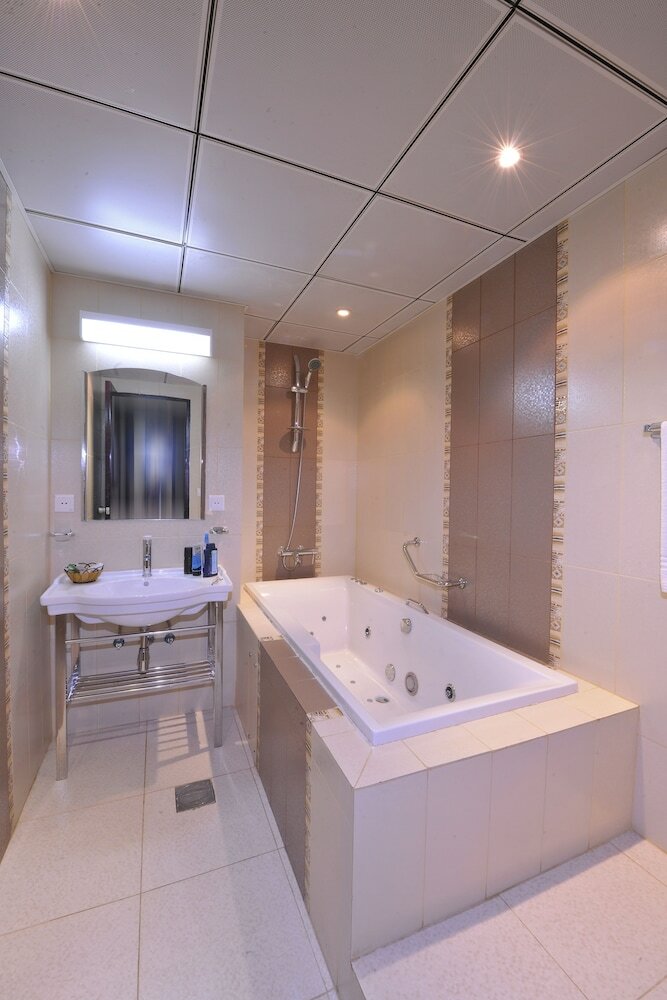 Al Seteen Palace Hotel
