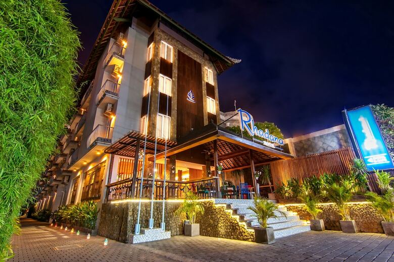 Hotel The Rhadana Kuta Bali