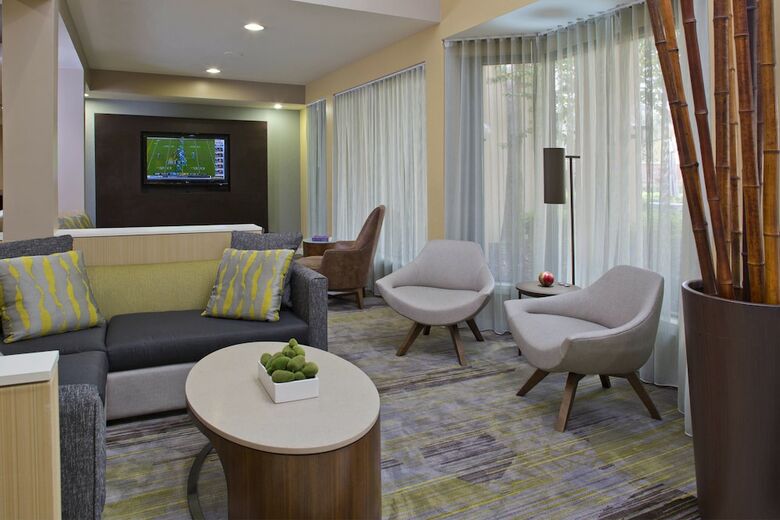 Hotel Courtyard By Marriott Orlando International Dr / Conv Cntr