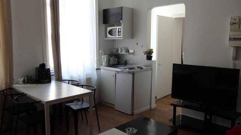 Nationale Apparthotel