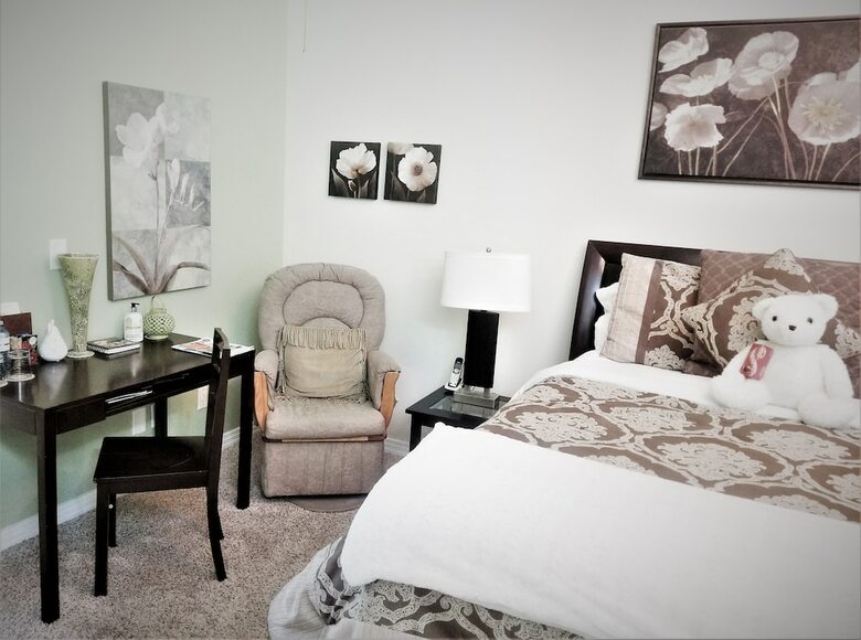 Bed & Breakfast Along River Ridge