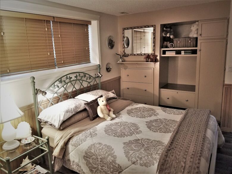 Bed & Breakfast Along River Ridge