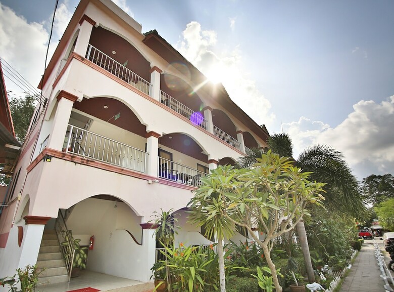 Lotus Friendly Hotel