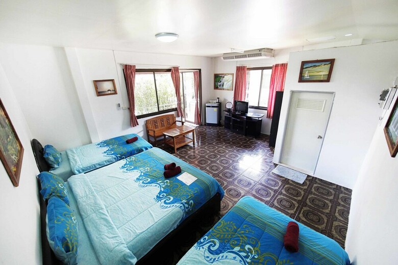 Lotus Friendly Hotel