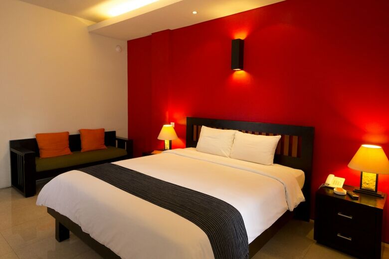 Eclipse Hotel