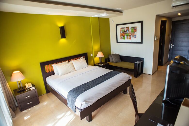 Eclipse Hotel