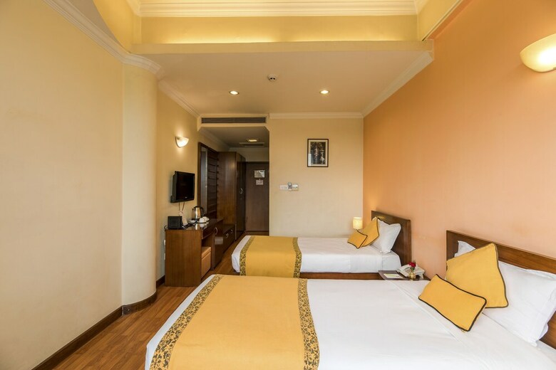 Airport Hotel