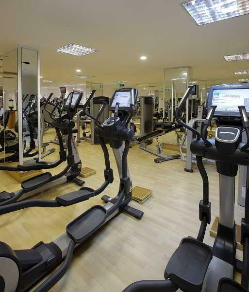 Cairo Marriott Hotel & Omar Khayyam Casino