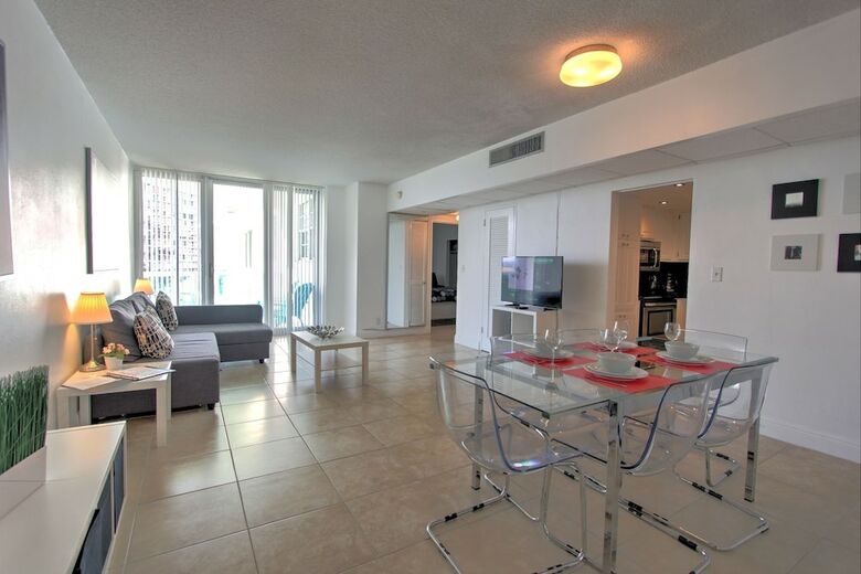 Hollywood Condos
