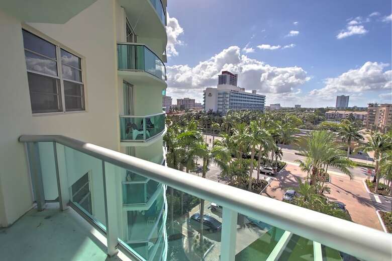 Hollywood Condos