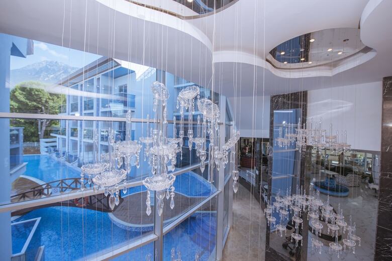 Ocean Blue High Class Hotel