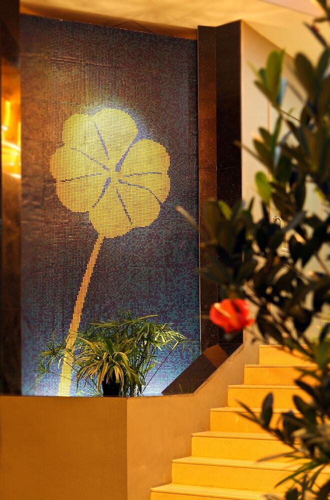 Hotel Clover 5 Hongkong Street