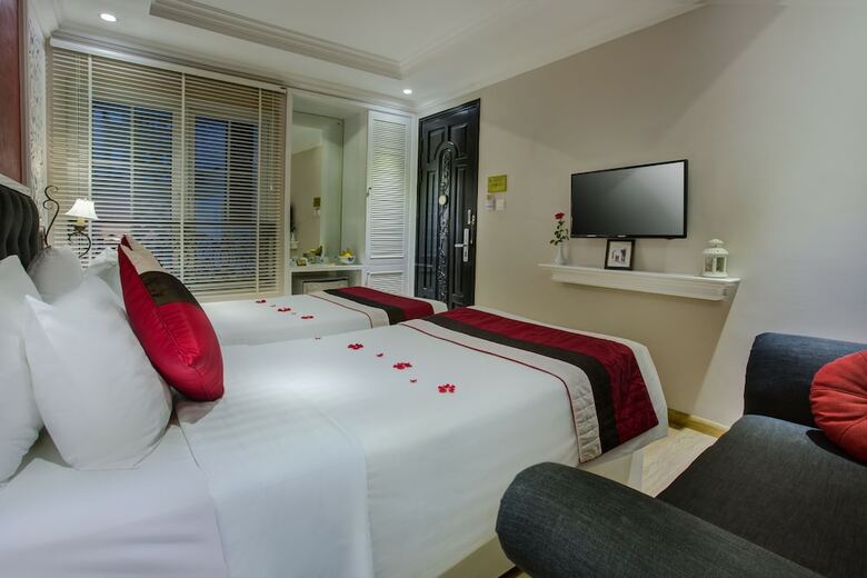 Lavender Central Hotel & Spa