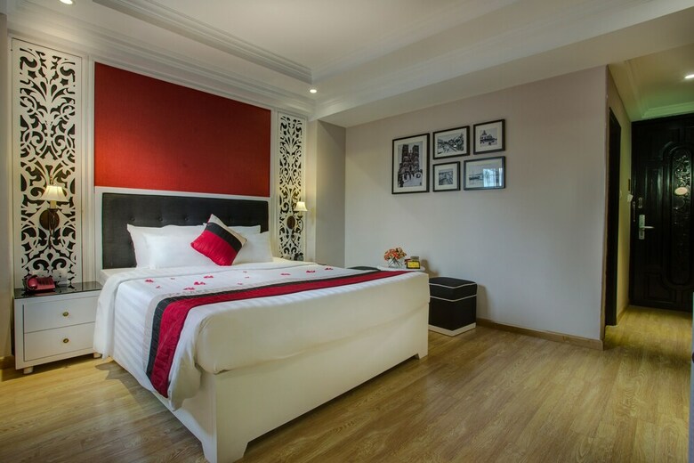 Lavender Central Hotel & Spa