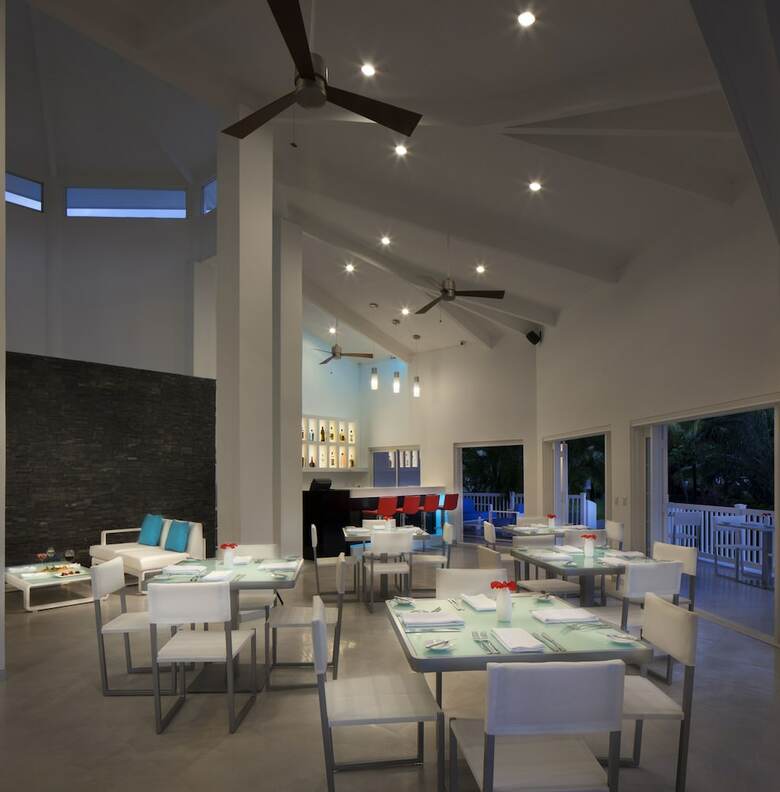 Azul Ocean Club Hotel