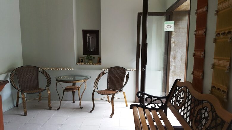 Hotel Colibri Guesthouse