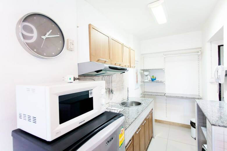 Apartamentos Galare Thong Tower