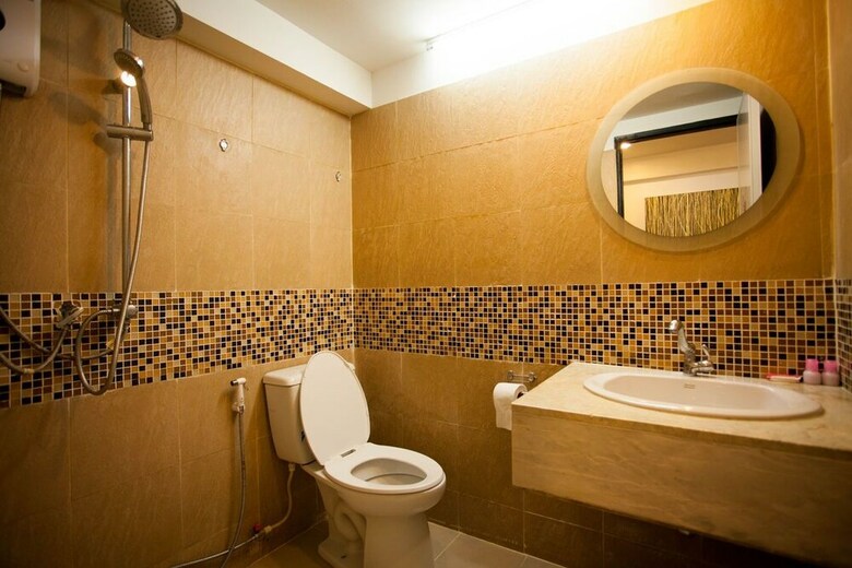 Apartamentos Galare Thong Tower