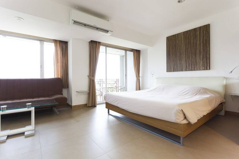 Apartamentos Galare Thong Tower