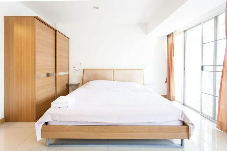 Apartamentos Galare Thong Tower