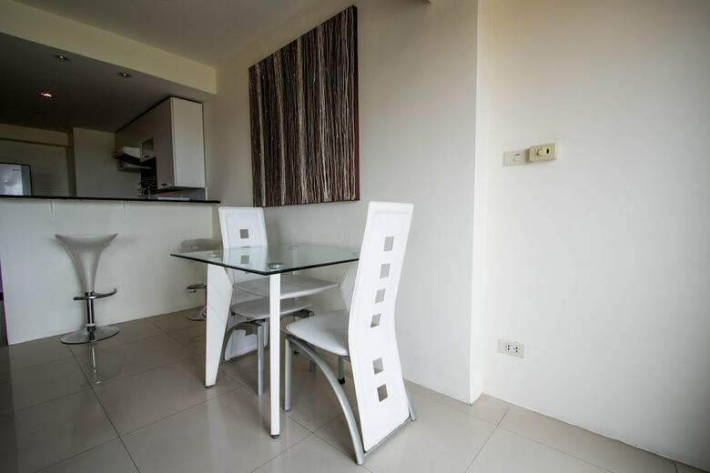 Apartamentos Galare Thong Tower