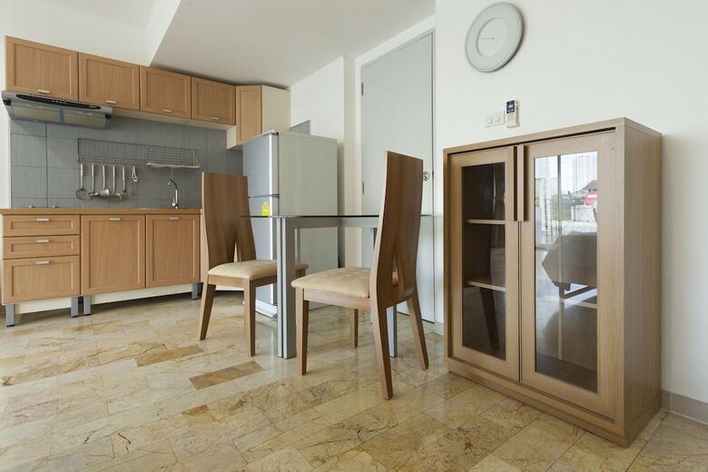 Apartamentos Galare Thong Tower
