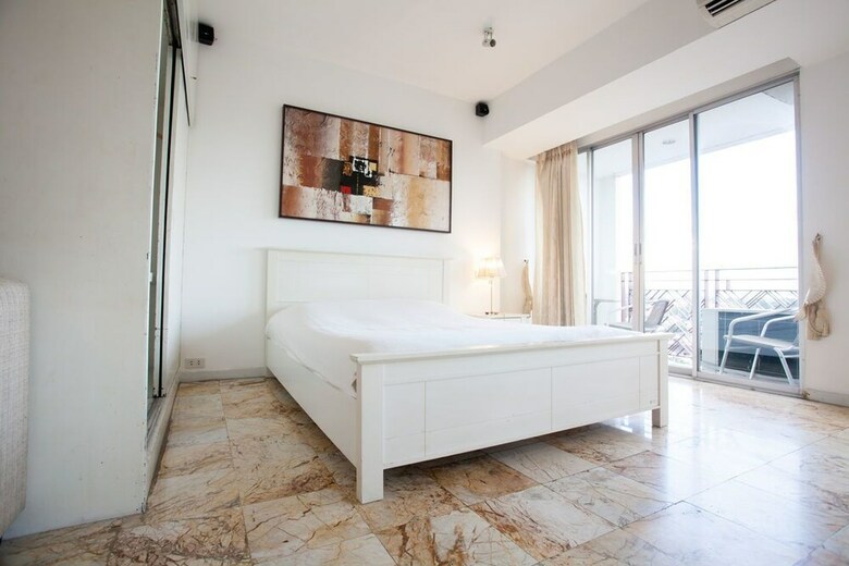 Apartamentos Galare Thong Tower