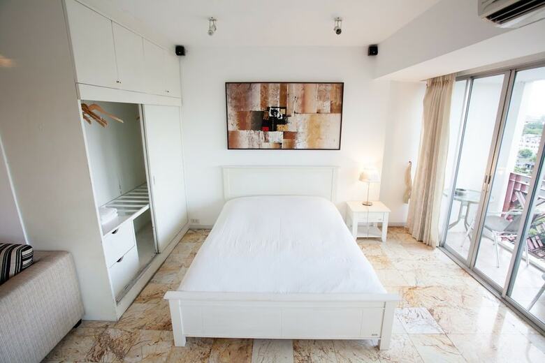 Apartamentos Galare Thong Tower