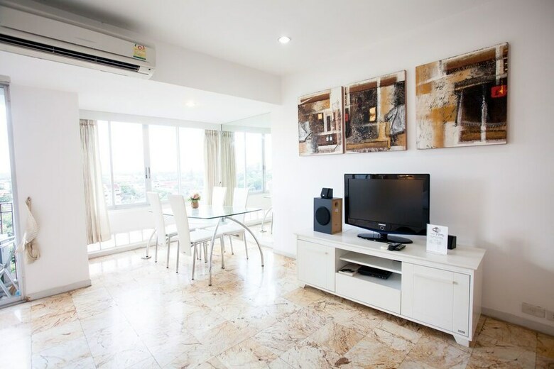 Apartamentos Galare Thong Tower
