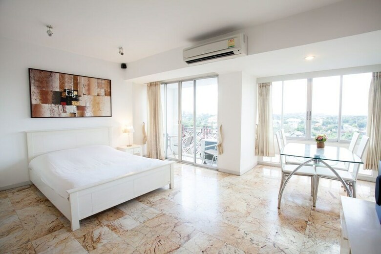 Apartamentos Galare Thong Tower