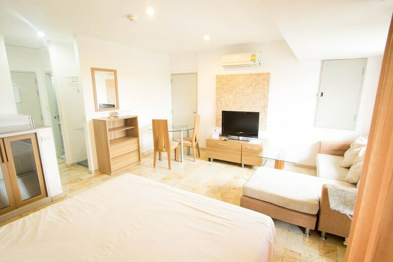 Apartamentos Galare Thong Tower
