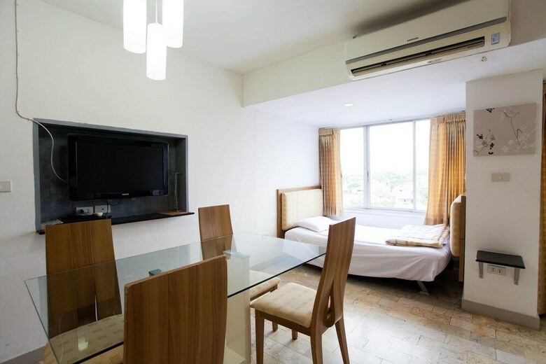 Apartamentos Galare Thong Tower