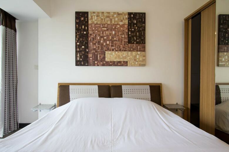 Apartamentos Galare Thong Tower