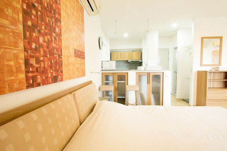 Apartamentos Galare Thong Tower