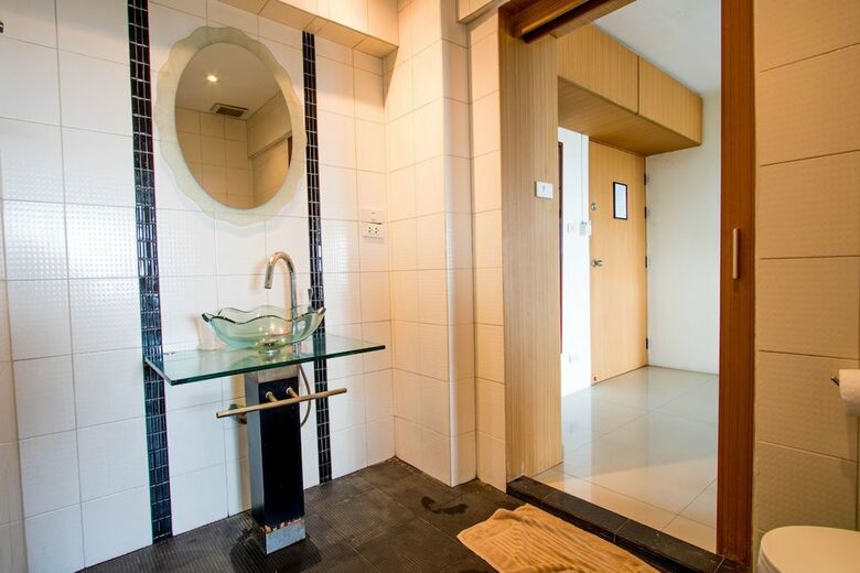 Apartamentos Galare Thong Tower
