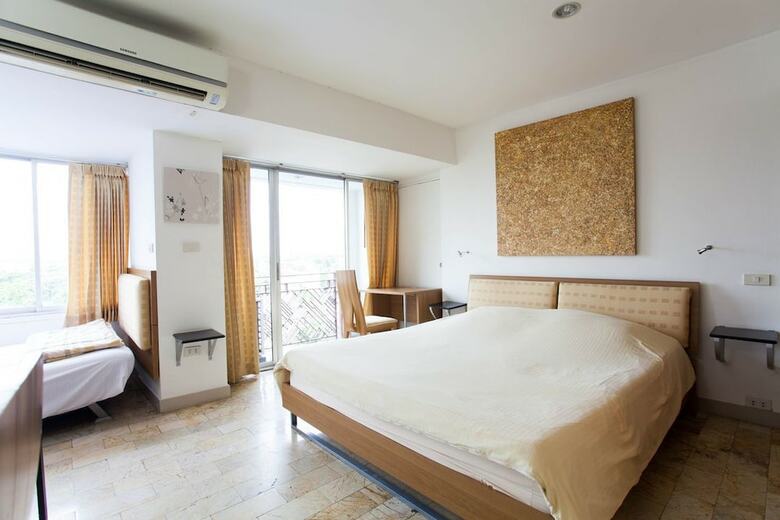 Apartamentos Galare Thong Tower