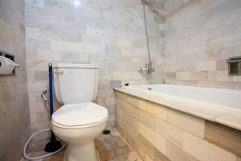 Apartamentos Galare Thong Tower