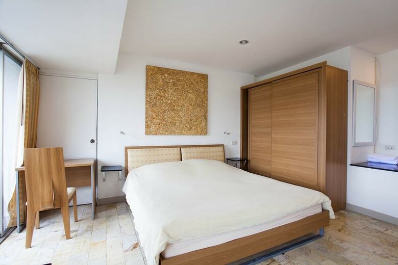 Apartamentos Galare Thong Tower