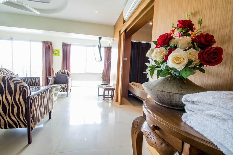 Apartamentos Galare Thong Tower