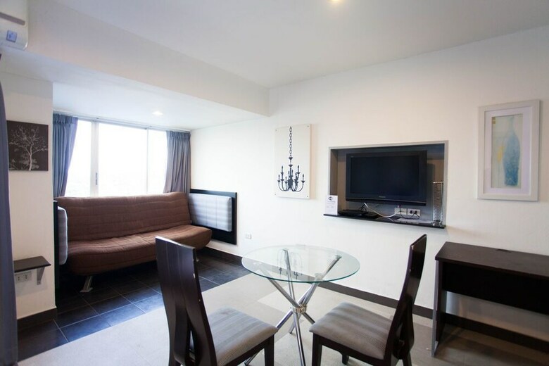Apartamentos Galare Thong Tower