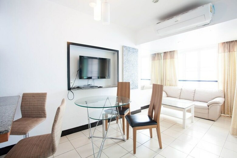 Apartamentos Galare Thong Tower