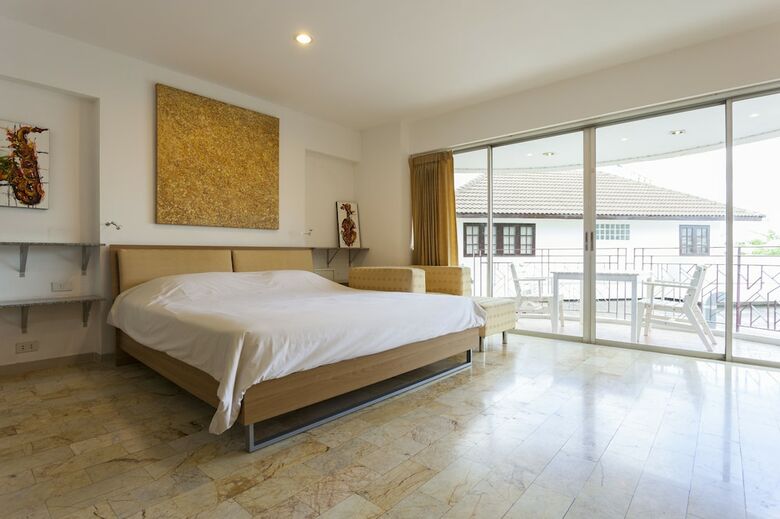 Apartamentos Galare Thong Tower
